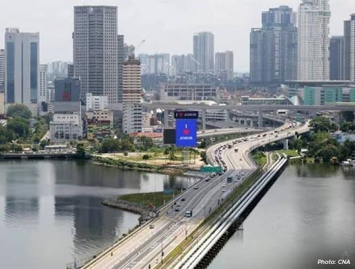 Seven Signs Your Cross-Border Business May Need a Singapore Company
